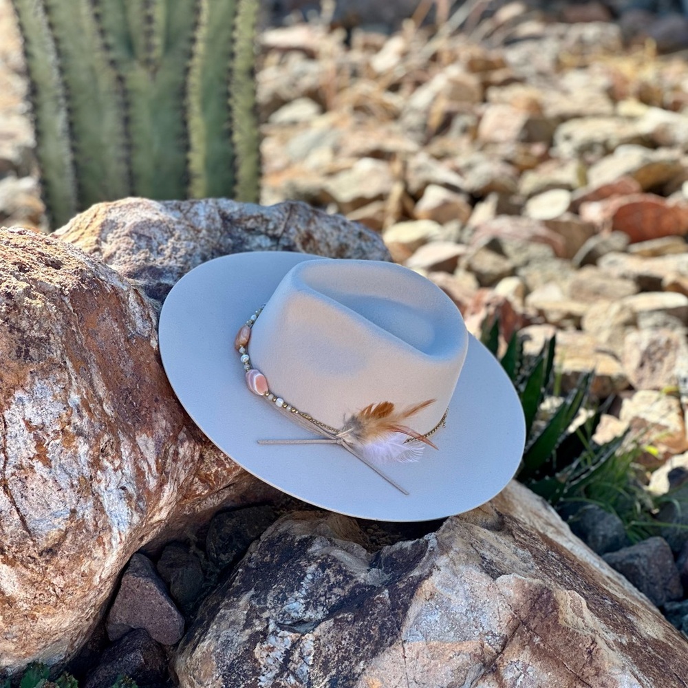 Botswana Agate Freshwater Pearl Hat Band - Picture 5 of 8